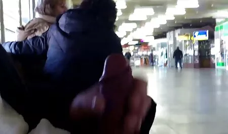 Ein Mann mit braunen ...