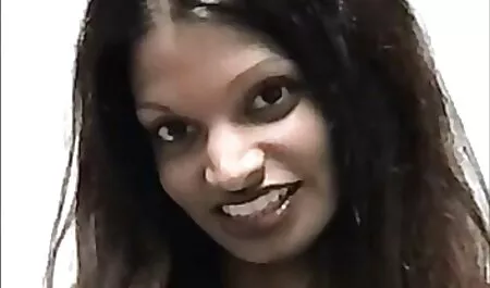 Eine weiße milf sexv ...